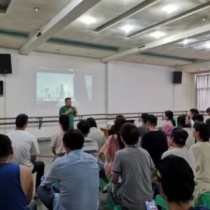 市歌舞曲藝演藝公司開展消防安全知識培訓暨滅火演練