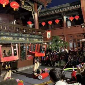 走！去自貢王爺廟喝茶品戲感受年味兒